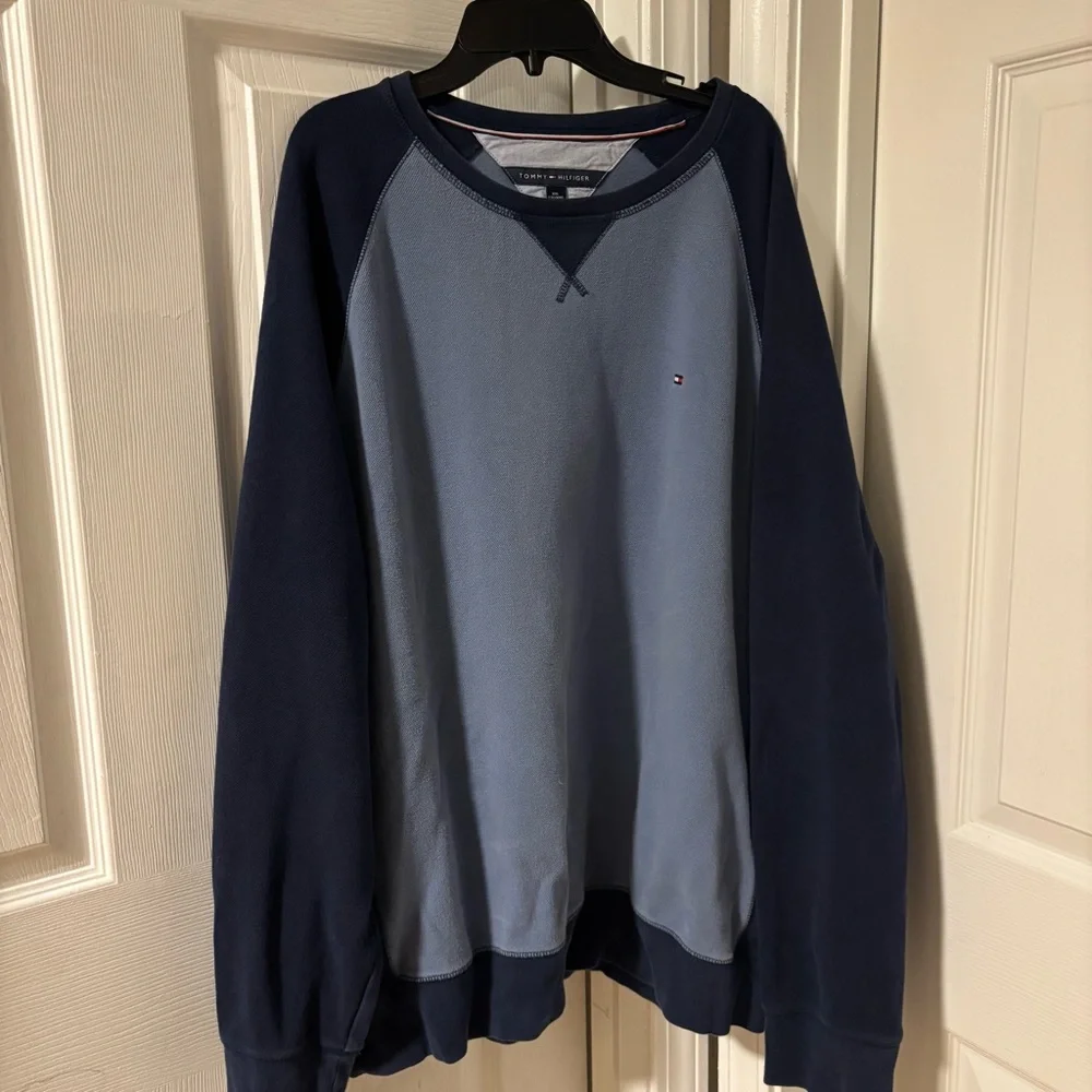 Tommy Hilfiger Men's Crew Neck Pullover Sweatshirt Size 2XL